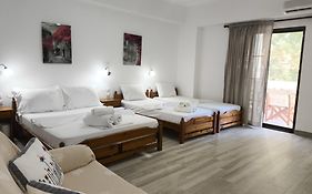 Evripidis - Katerina Rooms -Β